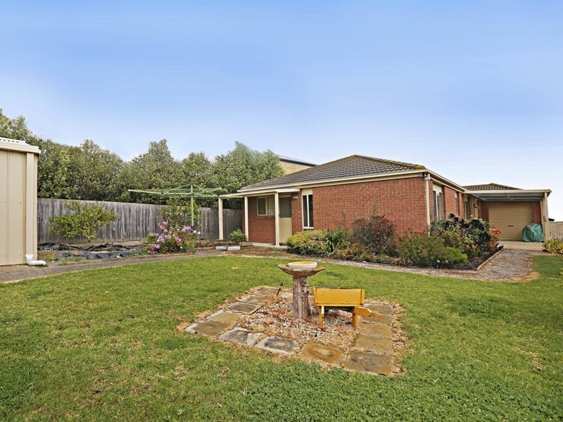 13 Golden Grove, Portarlington VIC 3223