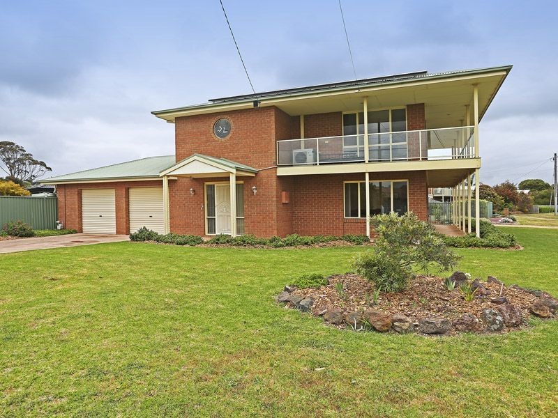 39 Dudley Parade, St Leonards VIC 3223