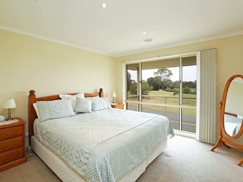 39 Dudley Parade, St Leonards VIC 3223