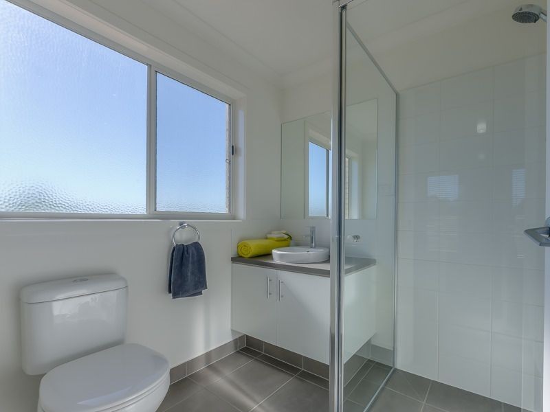 1 Whipbird Way, St Leonards VIC 3223