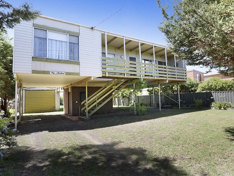 11 Coach Road, Indented Head VIC 3223