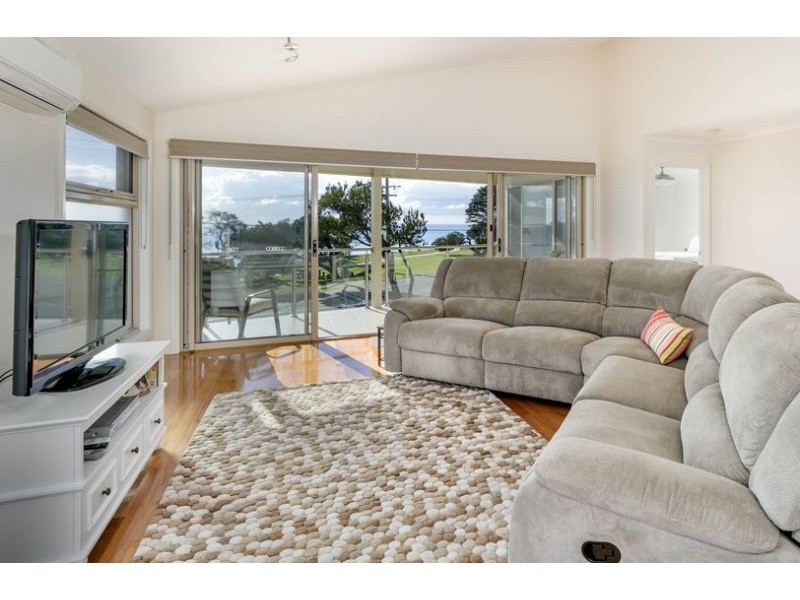 288 The Esplanade, Indented Head VIC 3223