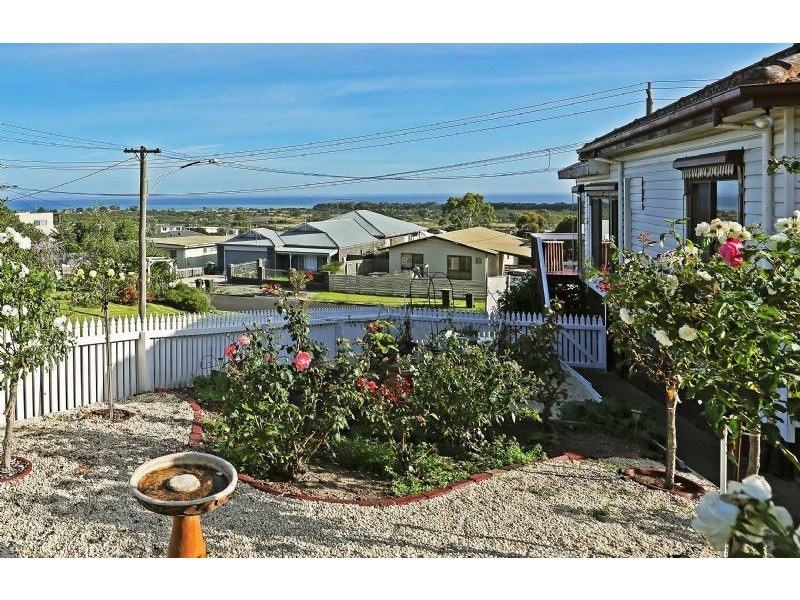 18 Evandale Avenue, Portarlington VIC 3223