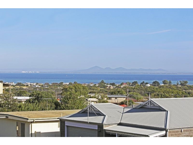 18 Evandale Avenue, Portarlington VIC 3223