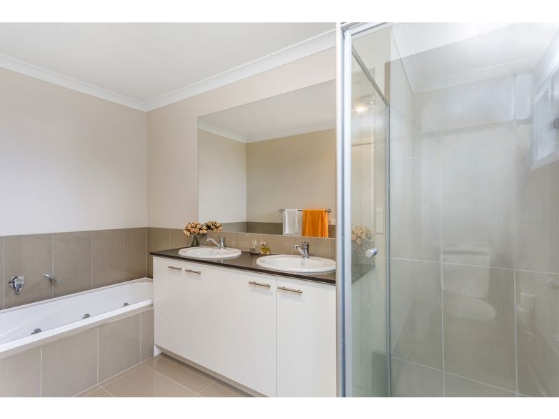 2 Sorrento Terrace, Indented Head VIC 3223