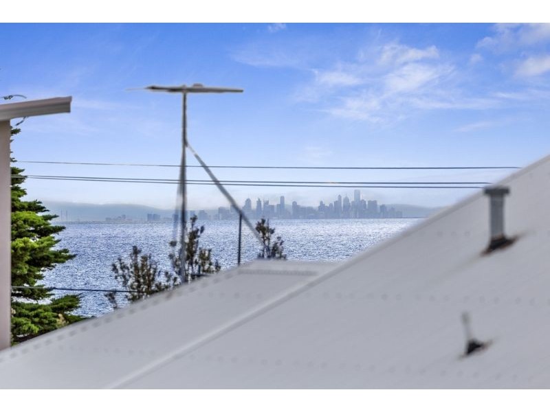 2 Sorrento Terrace, Indented Head VIC 3223