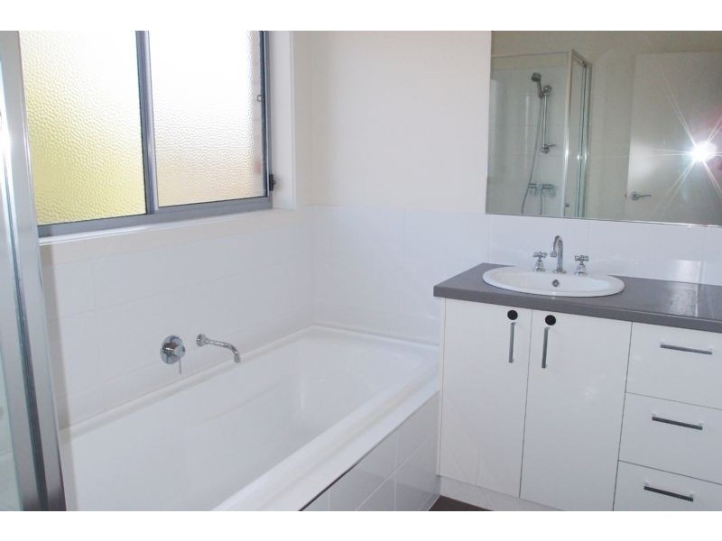 9-10 Lansdale Court, Drysdale VIC 3222
