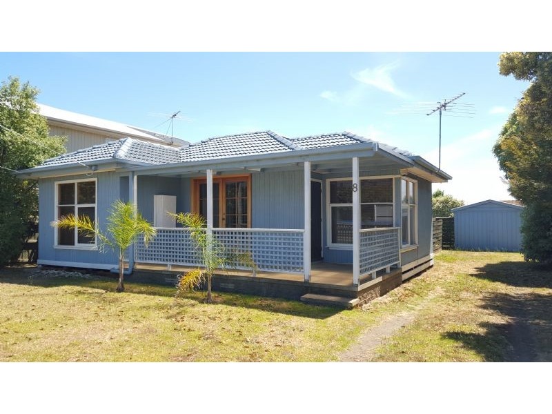 8 Flinders Street, Indented Head VIC 3223