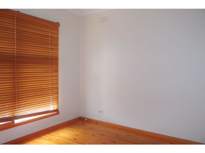 8 Flinders Street, Indented Head VIC 3223