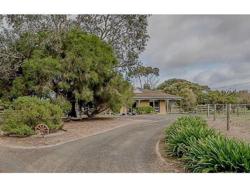 135 Old St Leonards Road, St Leonards VIC 3223