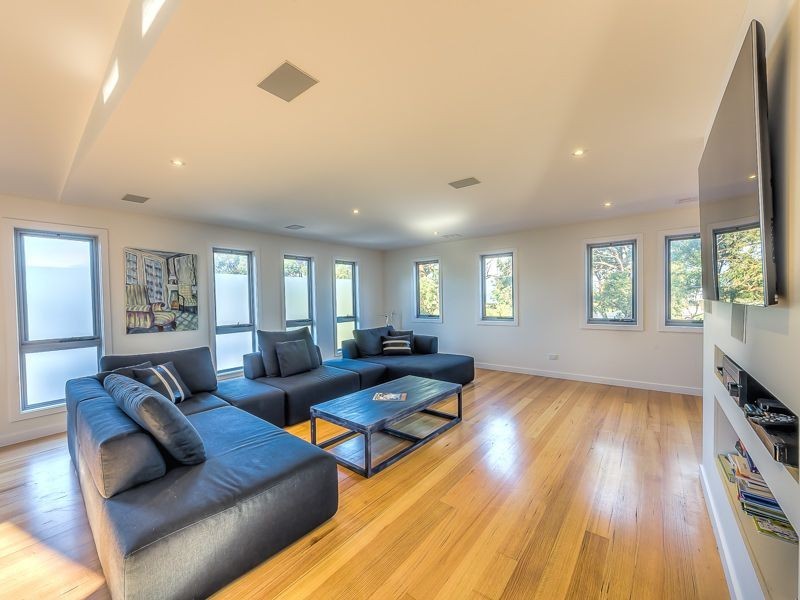 16 Ocean Mist Court, St Leonards VIC 3223