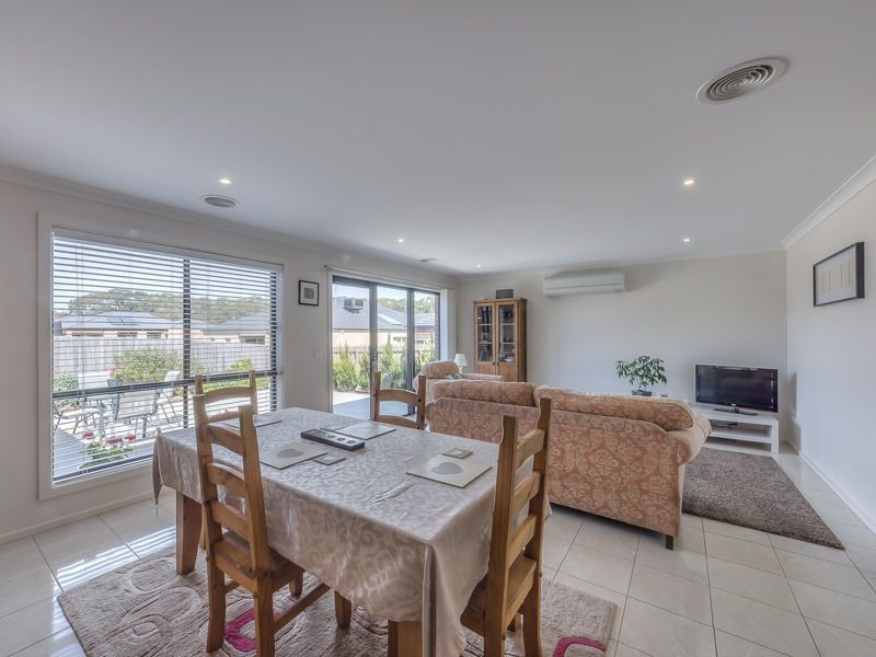 8-9 Seamist Court, Indented Head VIC 3223