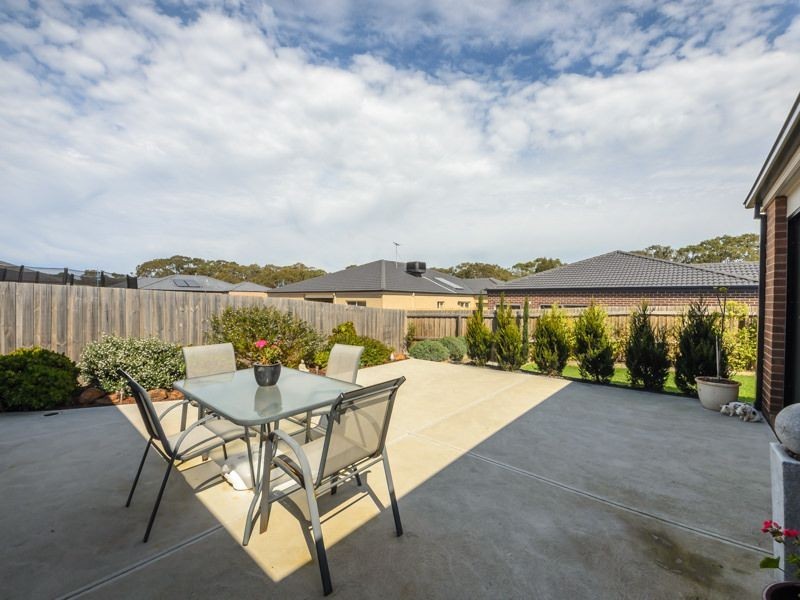 8-9 Seamist Court, Indented Head VIC 3223