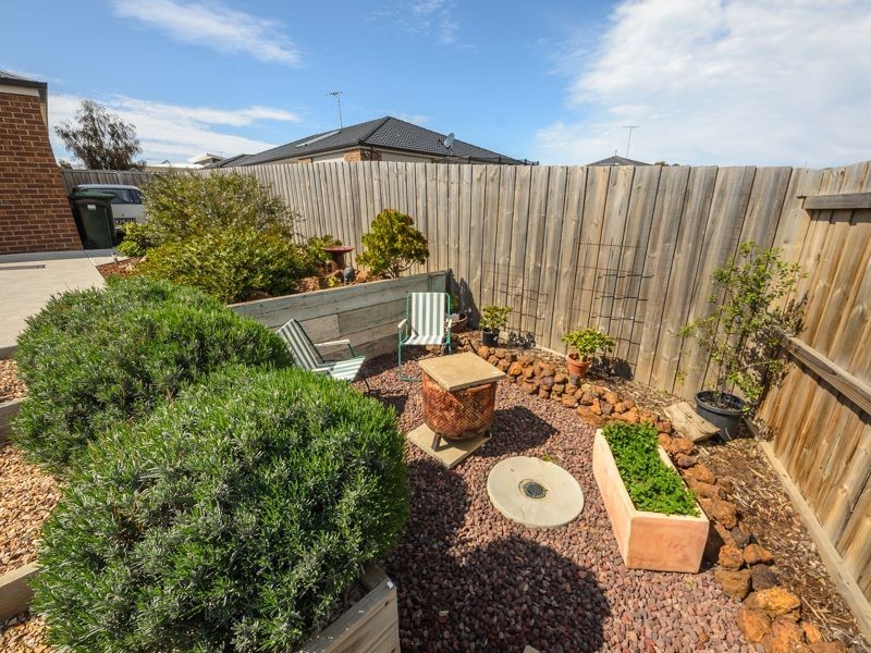 8-9 Seamist Court, Indented Head VIC 3223