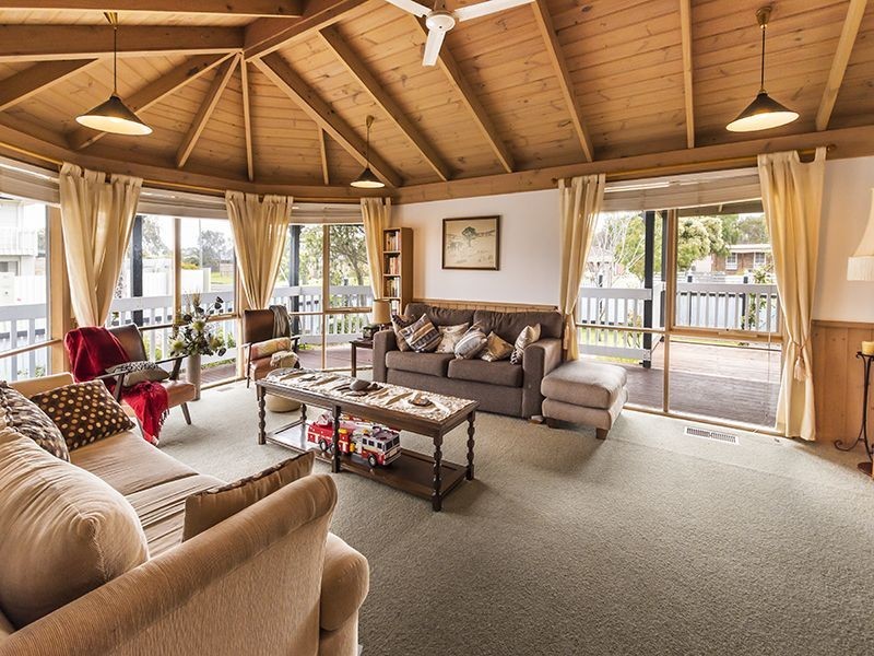 88 Leviens Road, St Leonards VIC 3223