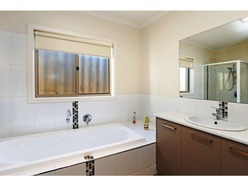 1/3 Welfare Street, Portarlington VIC 3223