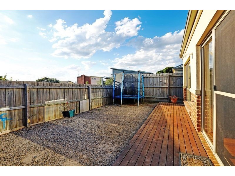 1/3 Welfare Street, Portarlington VIC 3223