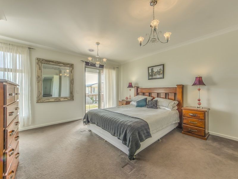 14 Amalfi Way, Indented Head VIC 3223