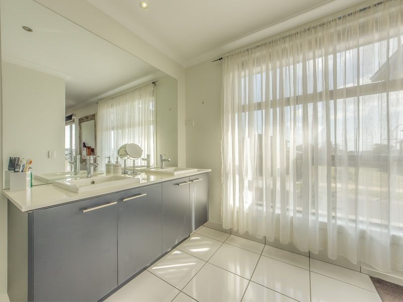 14 Amalfi Way, Indented Head VIC 3223