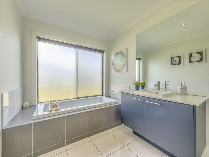 14 Amalfi Way, Indented Head VIC 3223