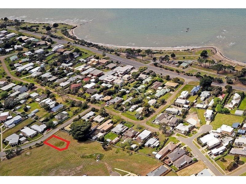9 Peter Street, Indented Head VIC 3223