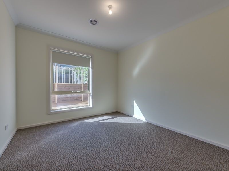 2/123 Geelong Road, Portarlington VIC 3223