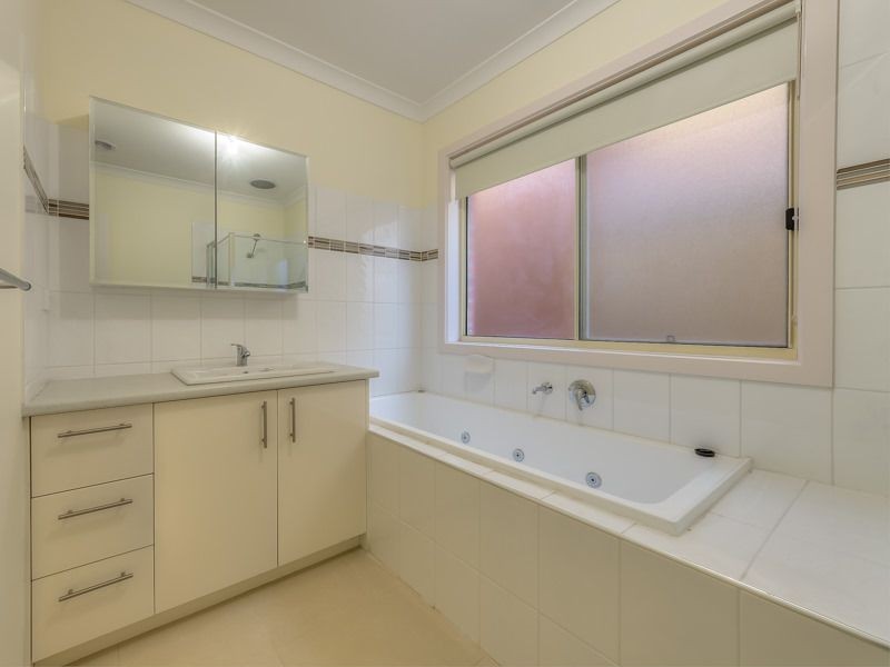 2/123 Geelong Road, Portarlington VIC 3223