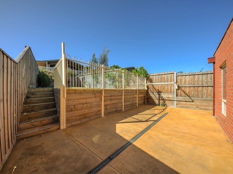 2/123 Geelong Road, Portarlington VIC 3223