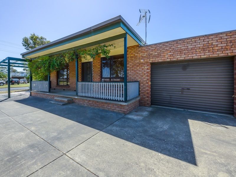 1/84 Leviens Road, St Leonards VIC 3223