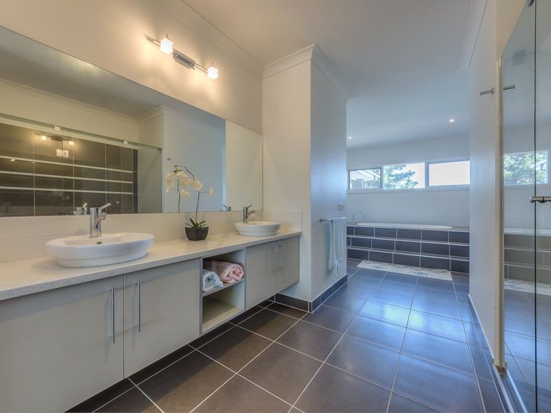 147 Bluff Road, St Leonards VIC 3223