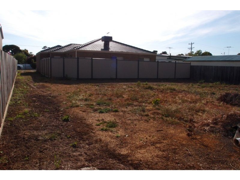 2/26 Coatsworth Avenue, St Leonards VIC 3223