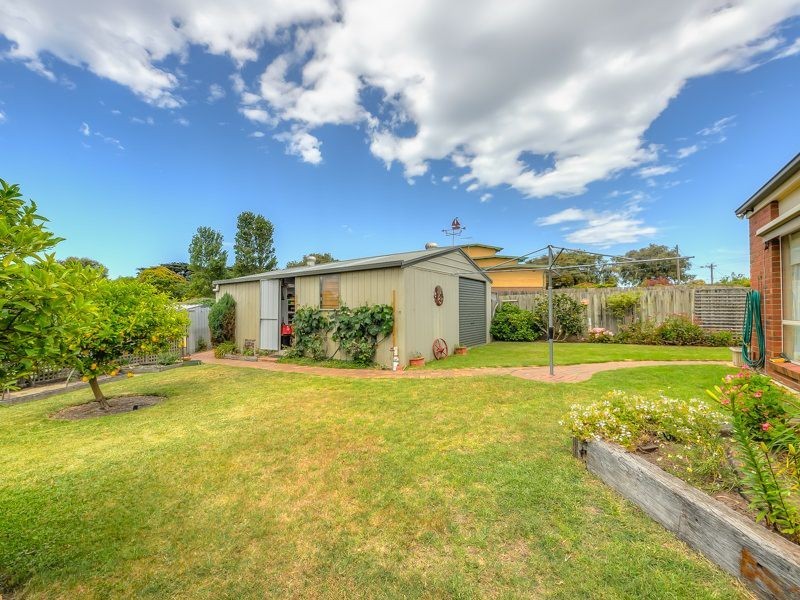 22 Harvey Road, St Leonards VIC 3223