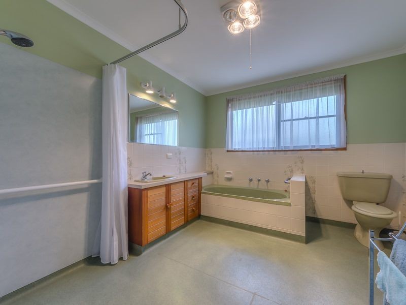 26 The Esplanade, Portarlington VIC 3223