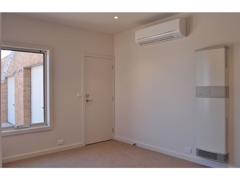 2/2 Newcombe Street, Portarlington VIC 3223