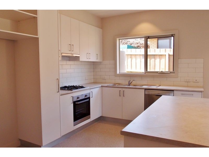 3/2 Newcombe Street, Portarlington VIC 3223