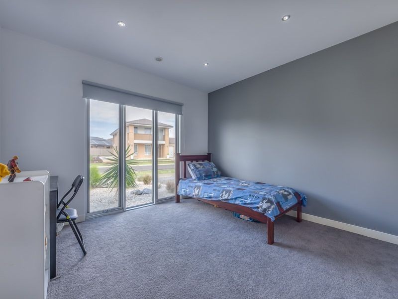 4 Mizzen Court, Indented Head VIC 3223