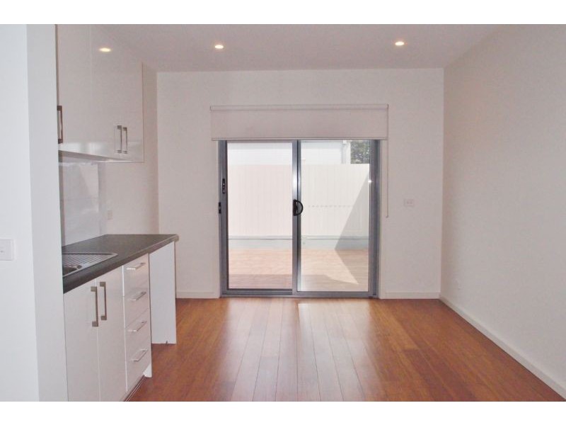 2/1362 Murradoc Road, St Leonards VIC 3223