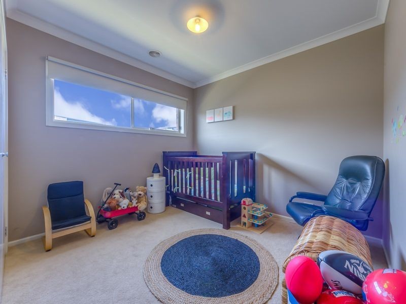 8 Cormorant Drive, St Leonards VIC 3223