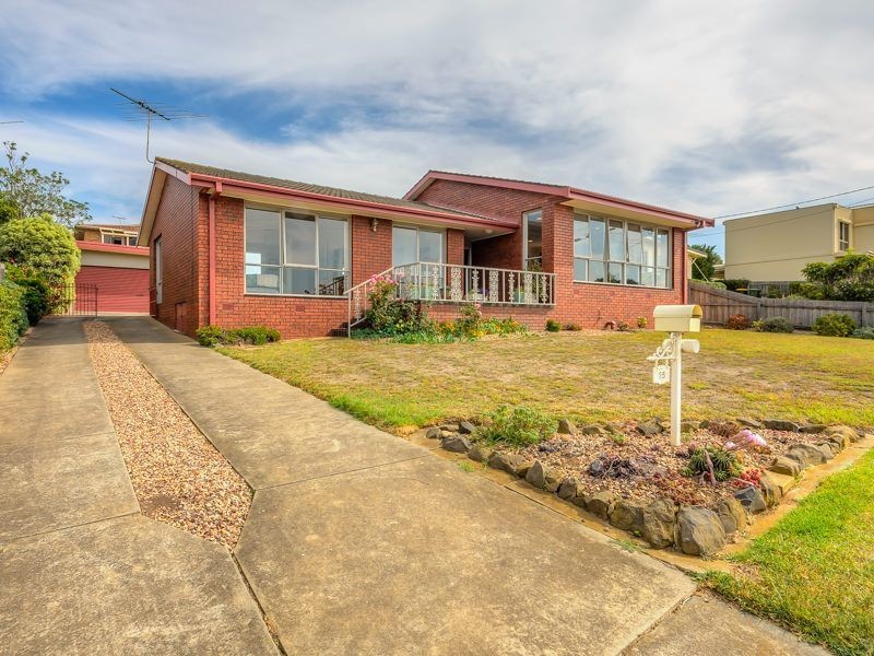 25 The Esplanade, Portarlington VIC 3223