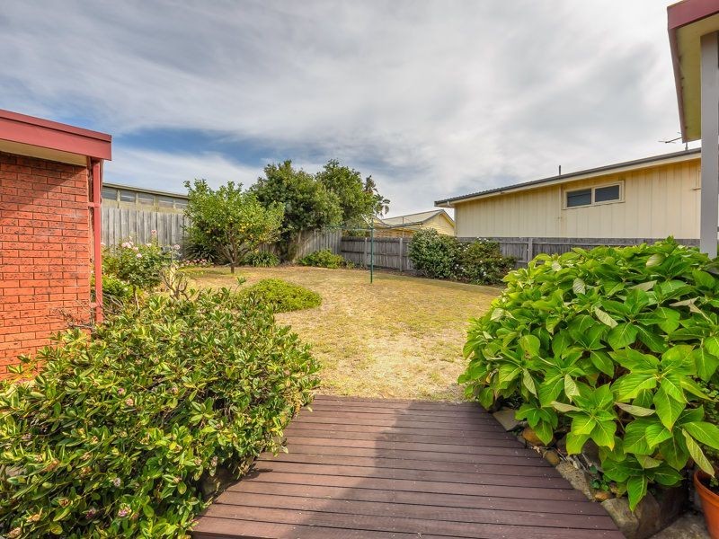 25 The Esplanade, Portarlington VIC 3223