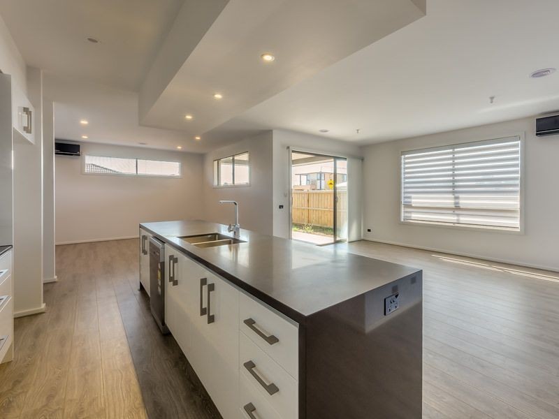 7-9 Half Moon Crescent, Indented Head VIC 3223