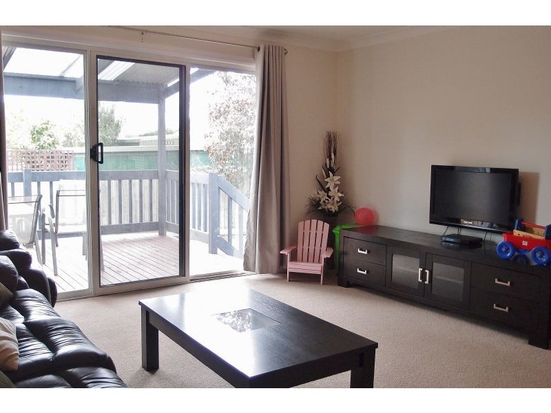 16 Seaforth Drv, Portarlington VIC 3223