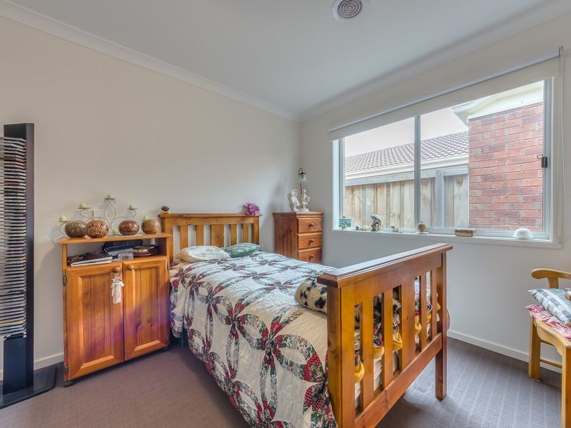 27 Salt Water Drive, St Leonards VIC 3223