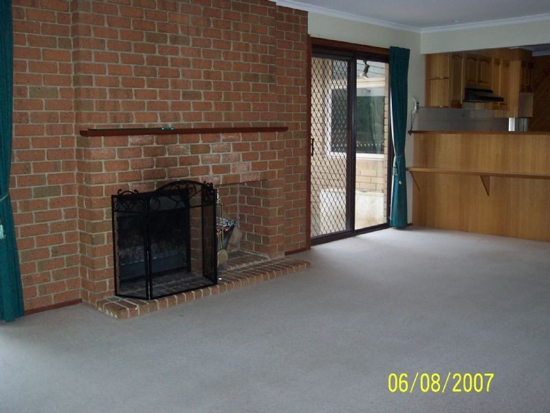 54 Greenaway Drive, Ferntree Gully VIC 3156