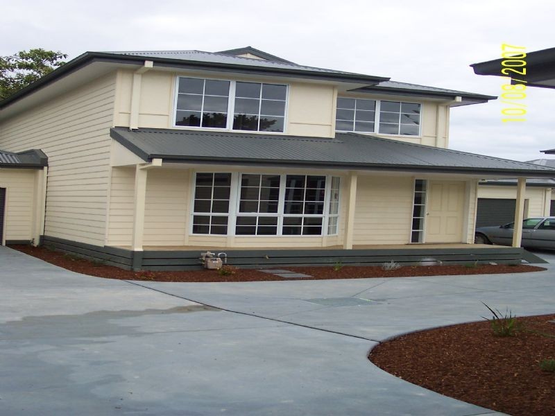 2/14 Wattletree Road, Ferntree Gully VIC 3156