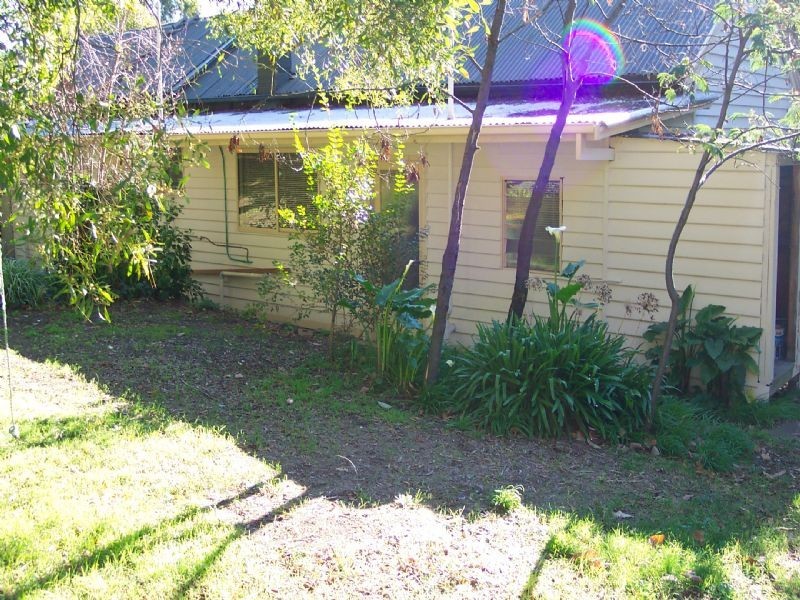 2/300 Forest Road, The Basin VIC 3154