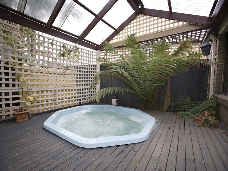 29 LAUREL AVE, Boronia VIC 3155