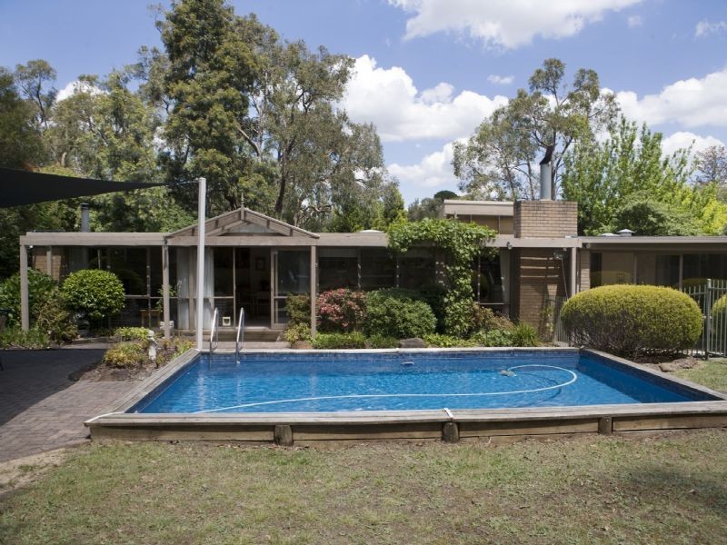 28 St Elmo Avenue, Ferntree Gully VIC 3156