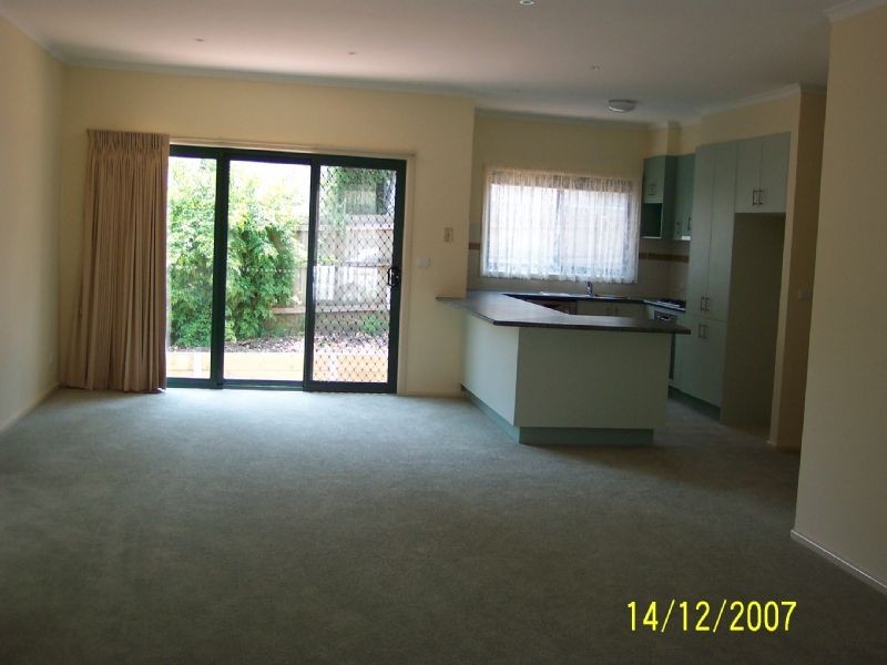 2/180 Dorset Road, Boronia VIC 3155