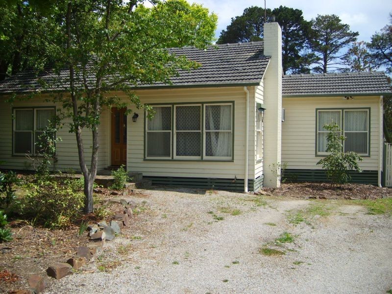 1 Dumosa Avenue, Croydon VIC 3136